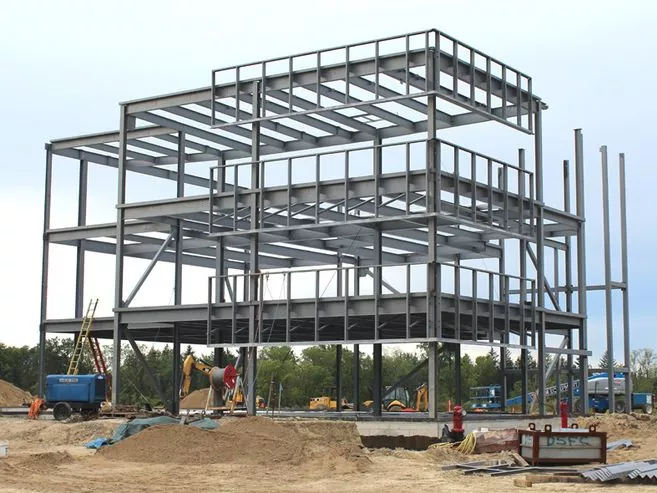 Bâtiment résidentiel à ossature d'acier